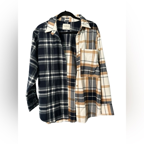 Abercrombie & Fitch Tops - Abercrombie & Fitch Soft Oversized Flannel Cream Tan Black Women’s Size Medium